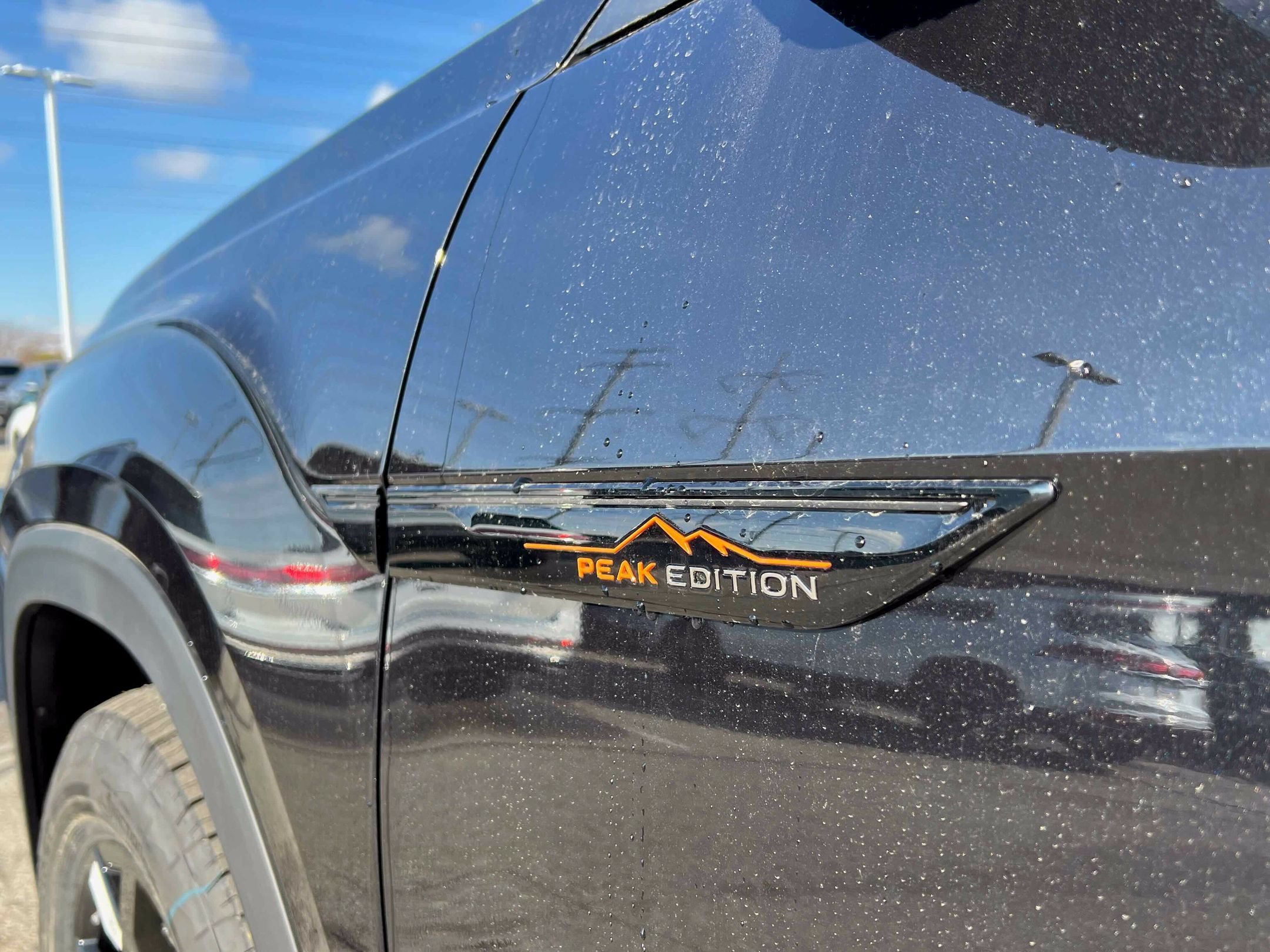 New 2026 Deep Black Volkswagen 2.0T Peak Edition image 15