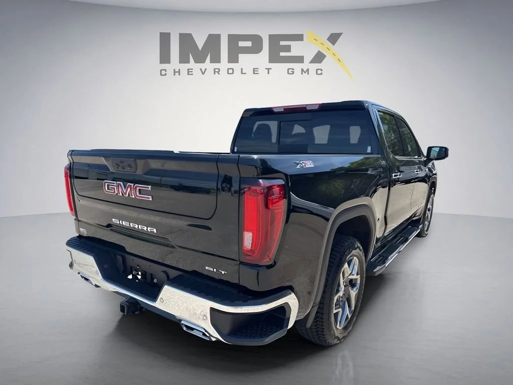 Used 2026 Onyx Black GMC SLT image 5