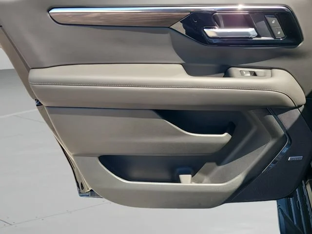 New 2026 Black Chevrolet LT image 19