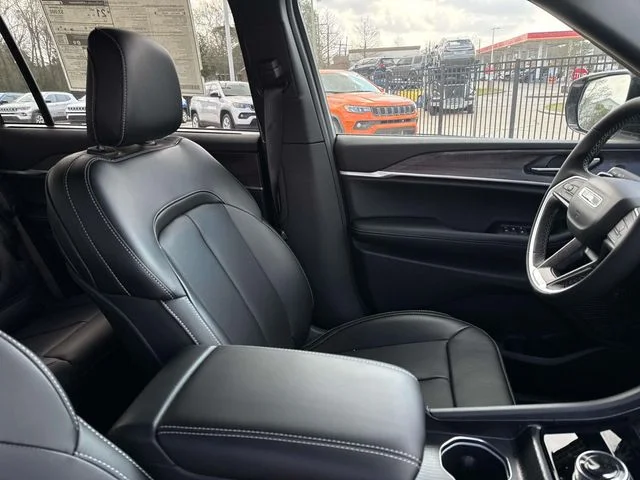 New 2025 Silver Jeep Limited image 25