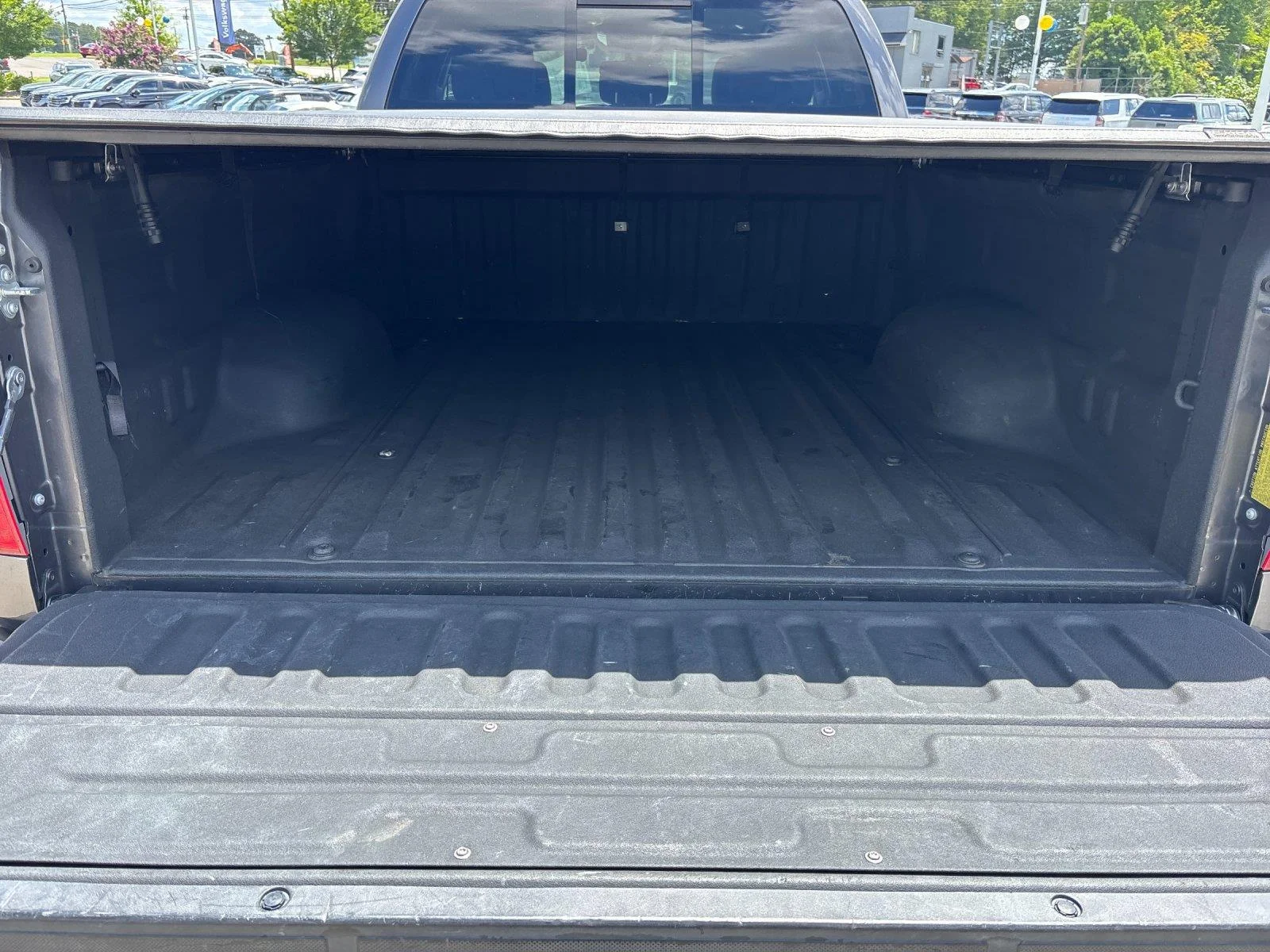 Used 2021 Magnetic Gray Metallic TOYOTA SR5 image 34