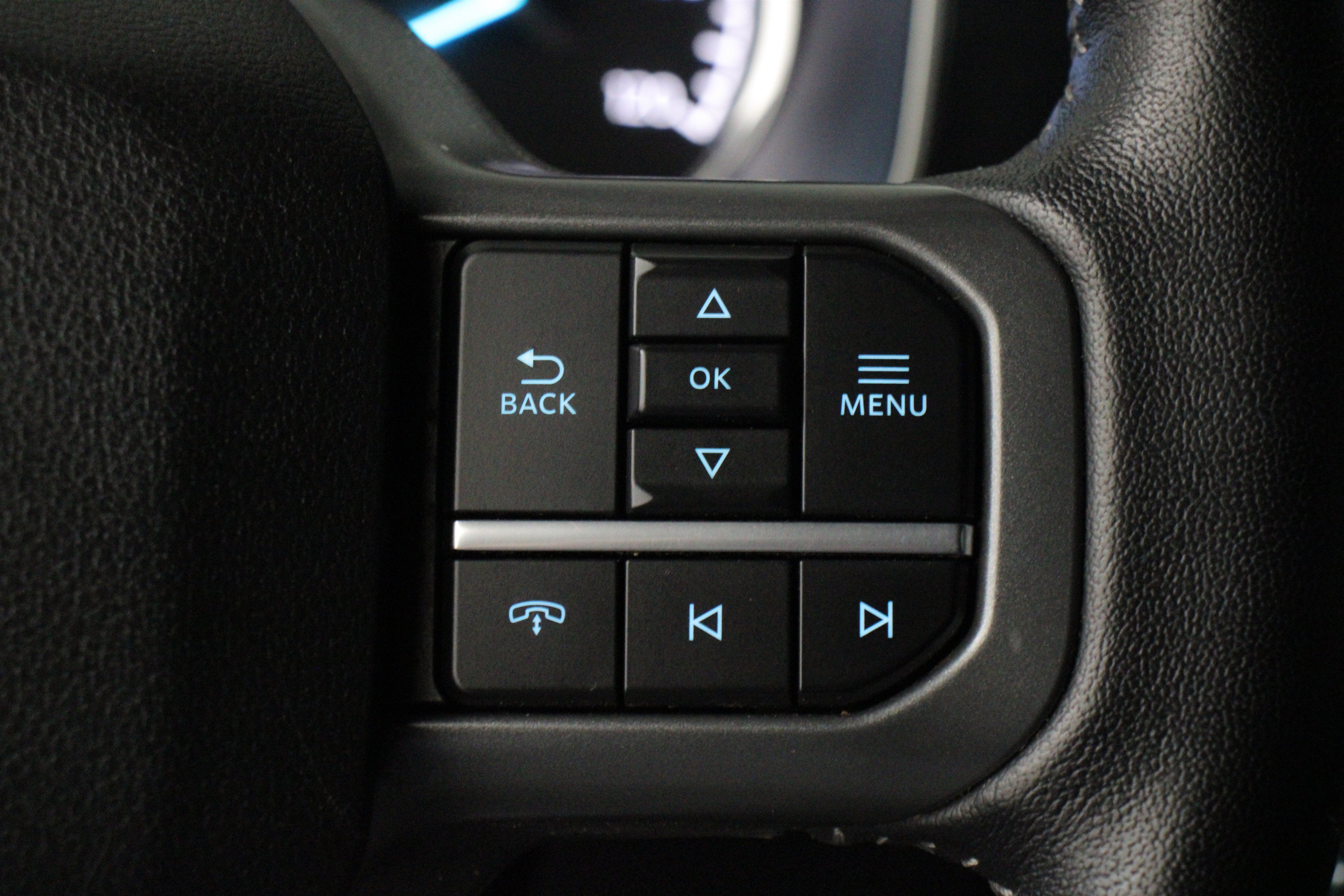 Used 2022 Space White Metallic Ford XLT image 10