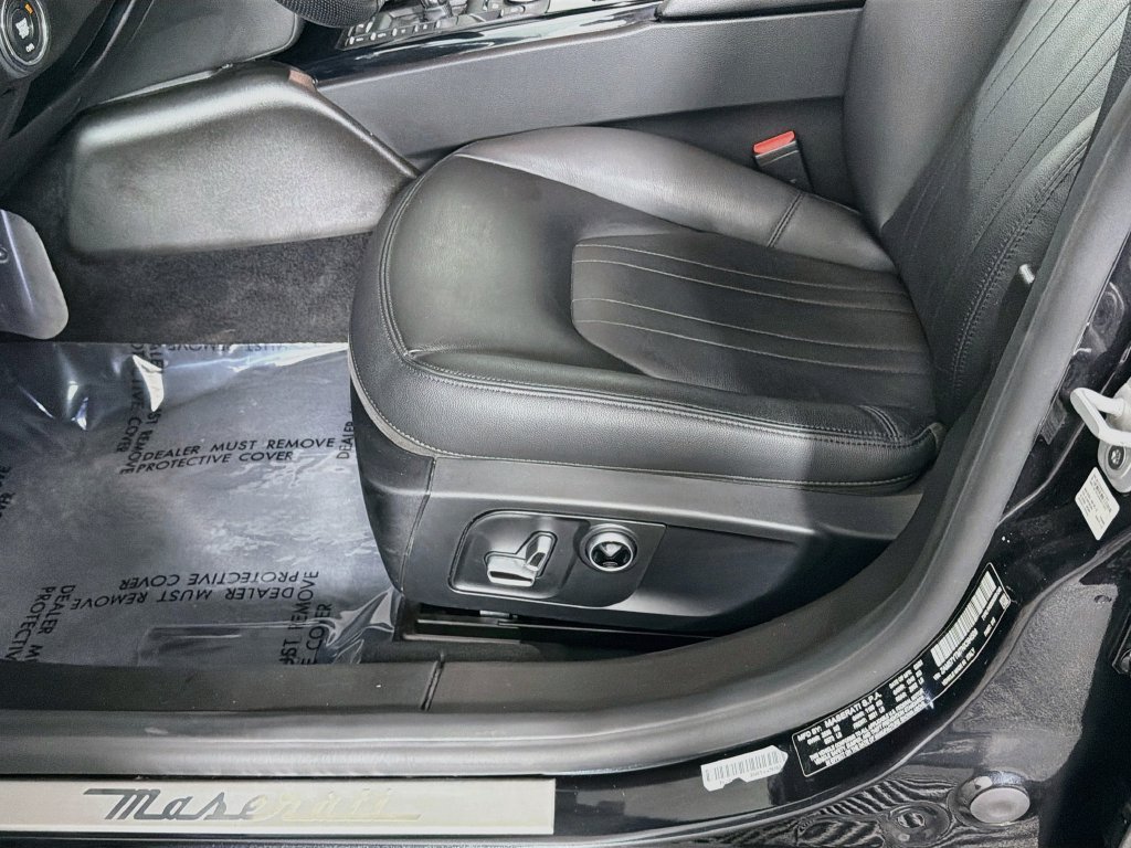 Used 2022 Black Maserati Modena Q4 image 20