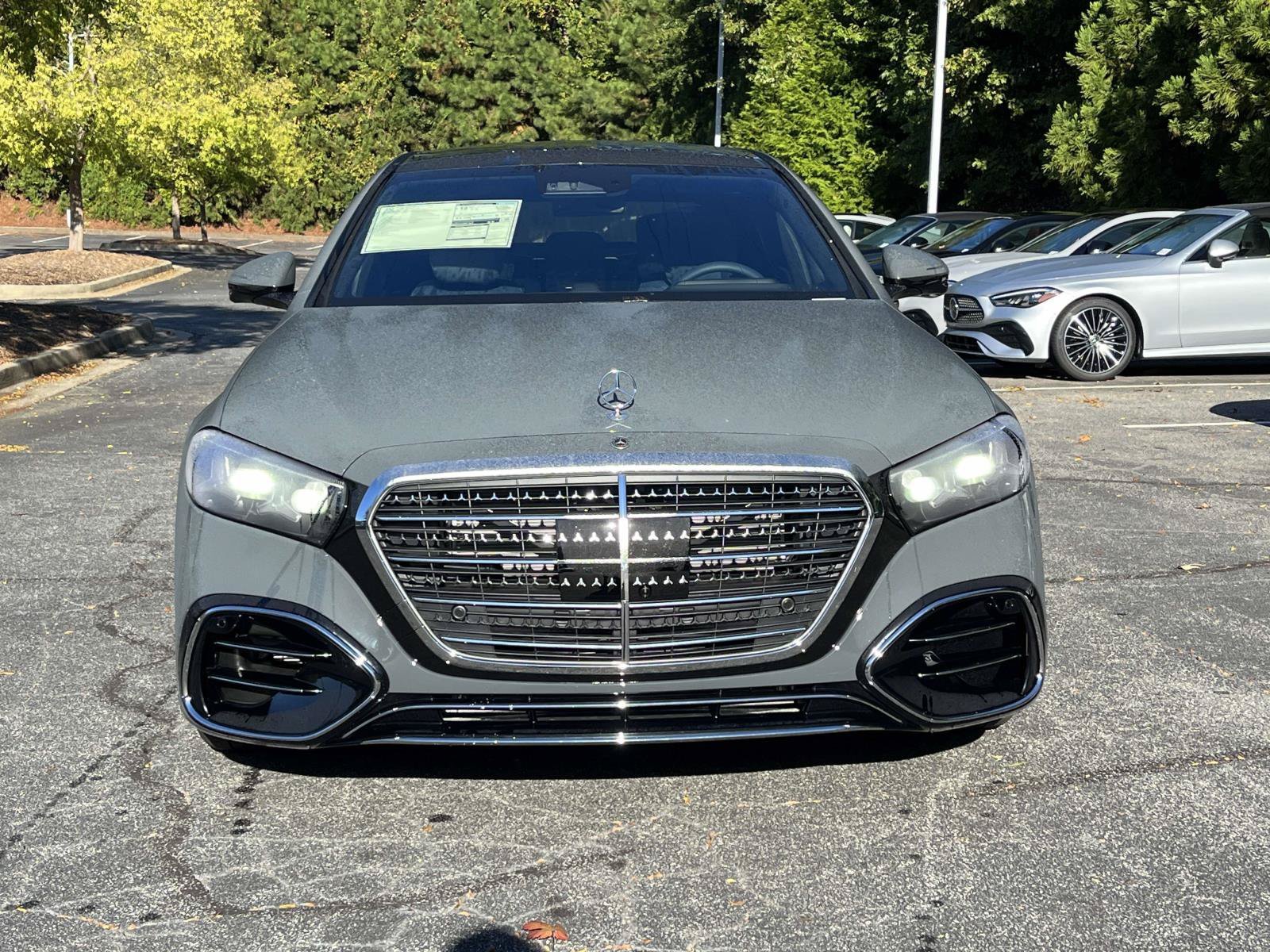 New 2027 MANUFAKTUR Silicon Grey Mercedes-Benz S 580 4MATIC® Sedan image 4