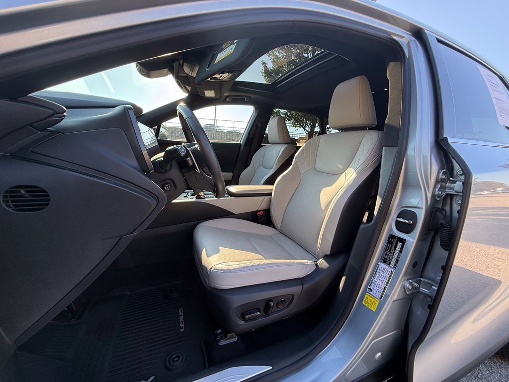 Used 2023 Silver Lexus 350 Premium image 22