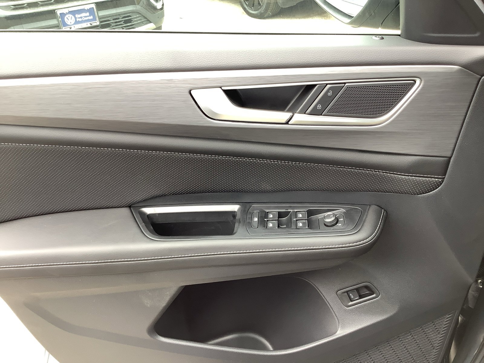 New 2026 Pure Gray Volkswagen 2.0T SE w/Technology image 28