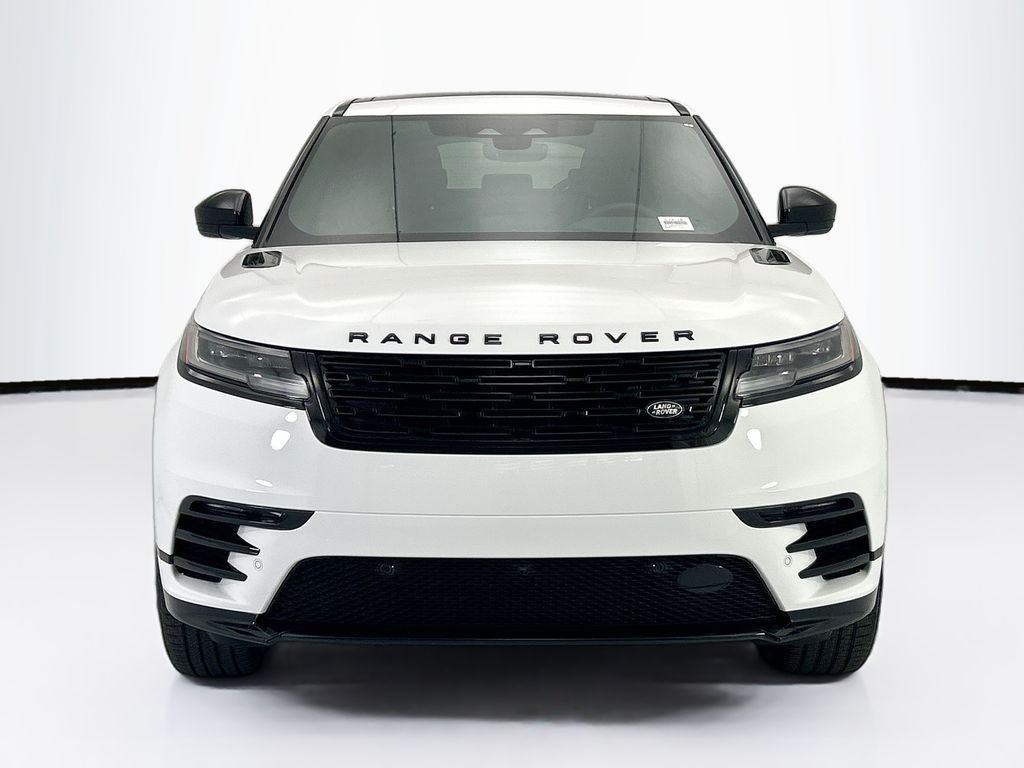 New 2026 Fuji White LAND ROVER Dynamic SE image 2