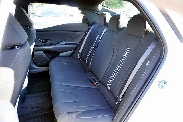 Used 2026 White Hyundai SEL Sport image 14
