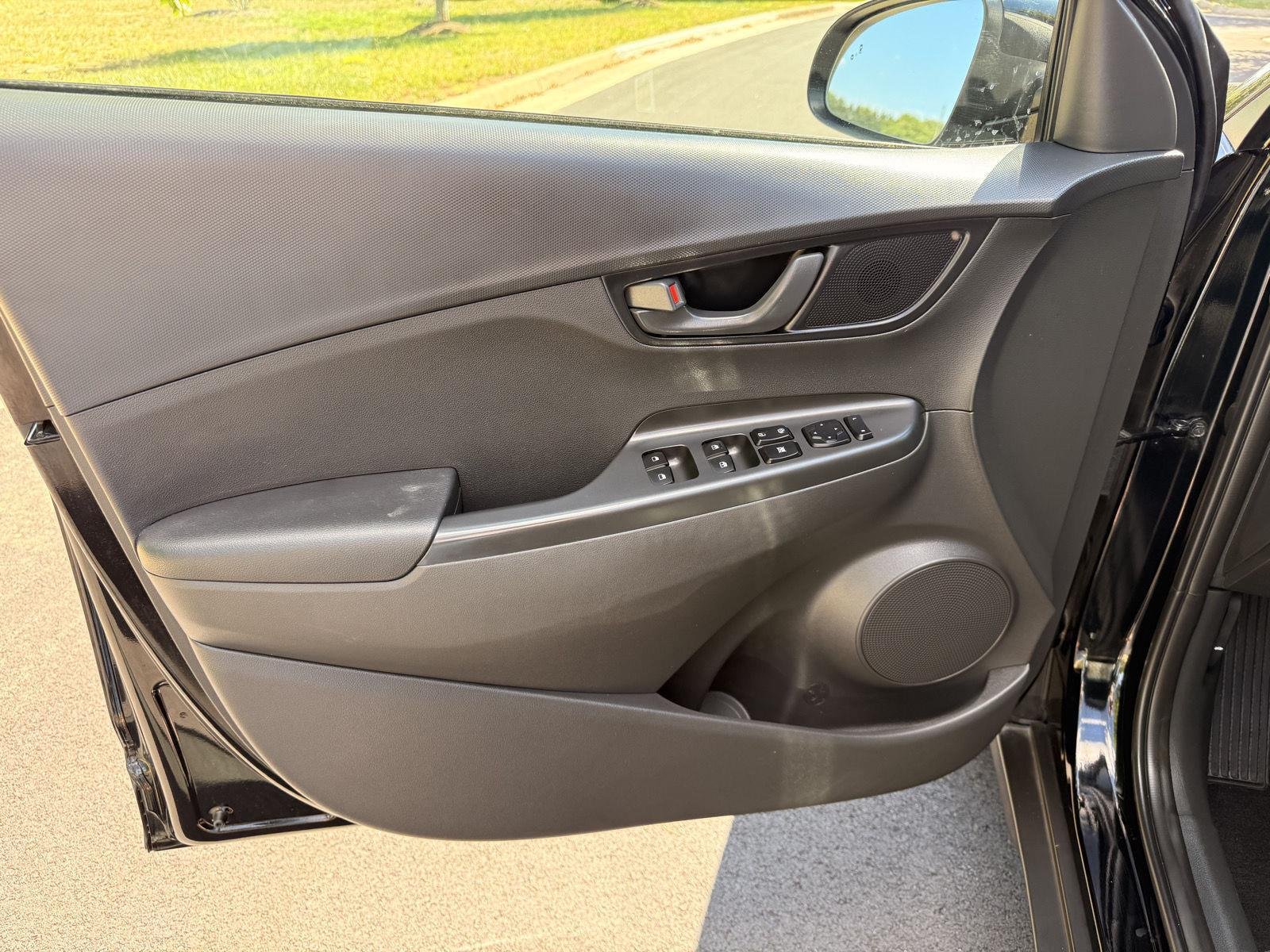 Certified Used 2023 Abyss Black Pearl Hyundai SEL image 12