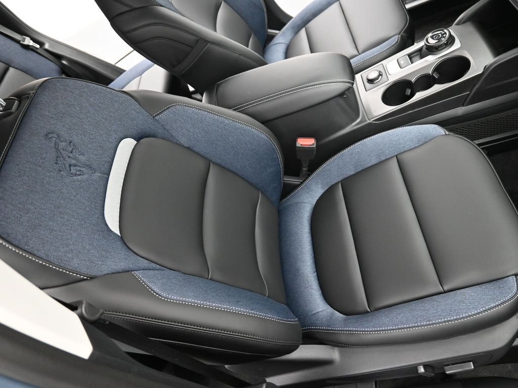 New 2026 Azure Gray Metallic Tri-Coat Ford Outer Banks® image 27
