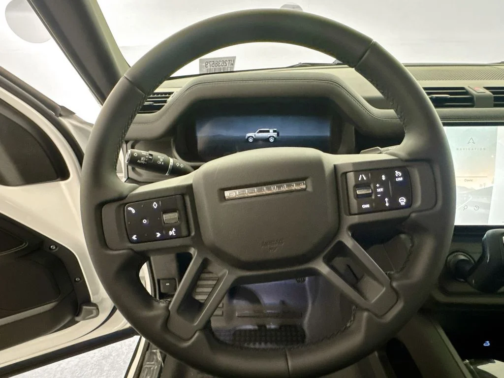 New 2026 Fuji White Land Rover X-Dynamic SE image 11