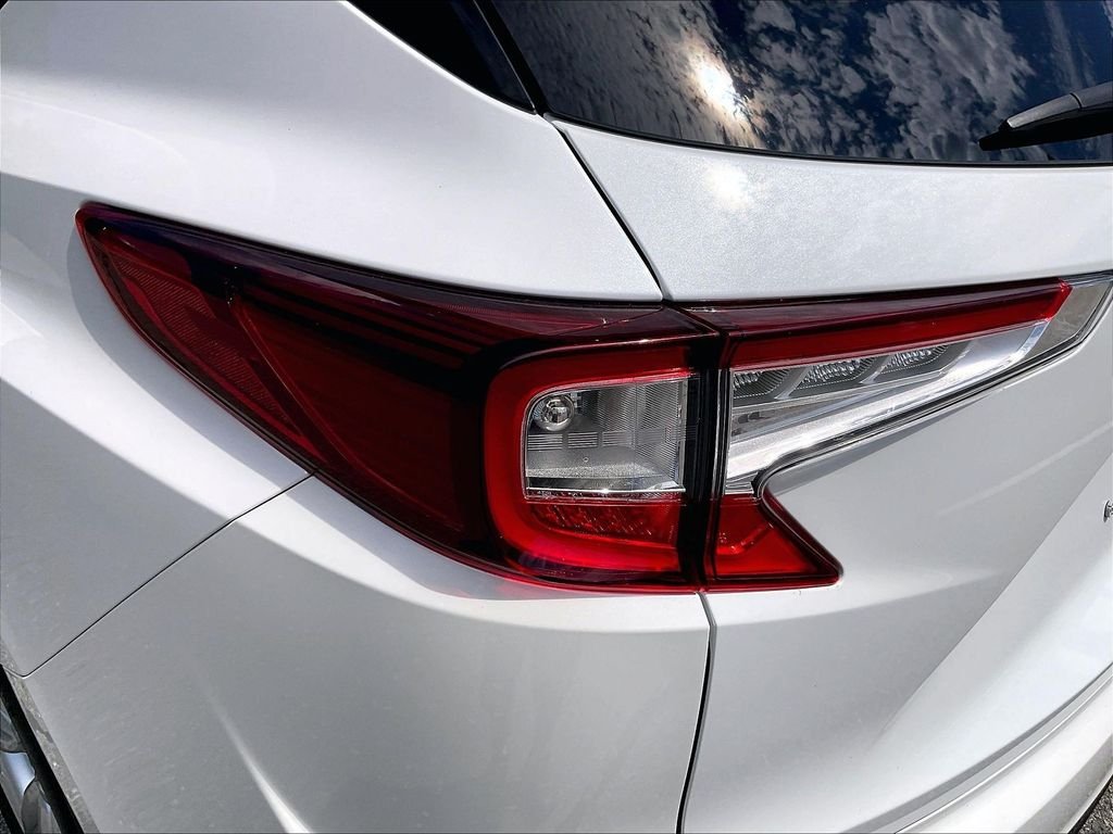 Used 2020 White Acura Base image 33
