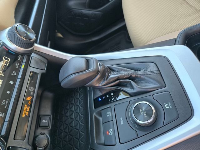 Used 2021 Black Toyota LE image 13