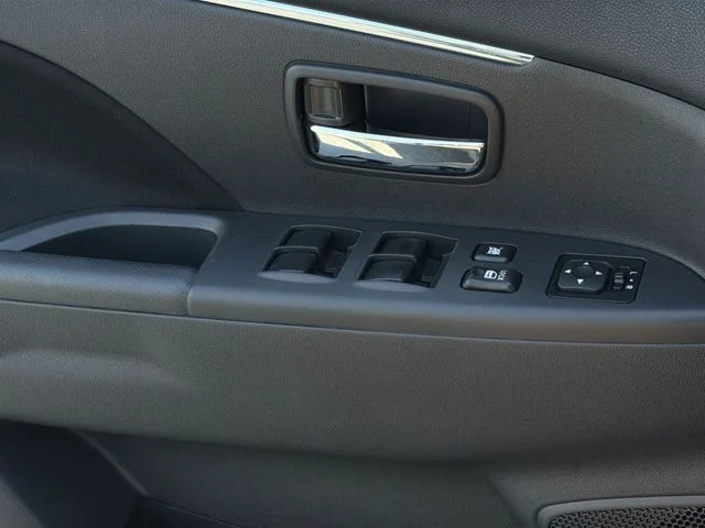 Used 2025 Black Mitsubishi  image 29