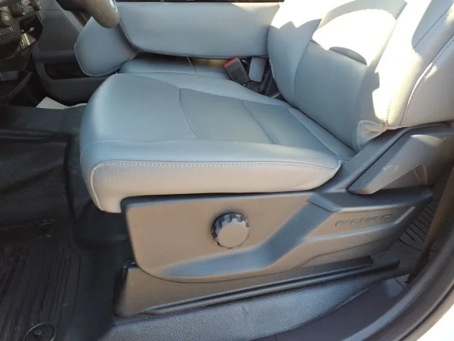 Used 2025 White Ford XL image 15