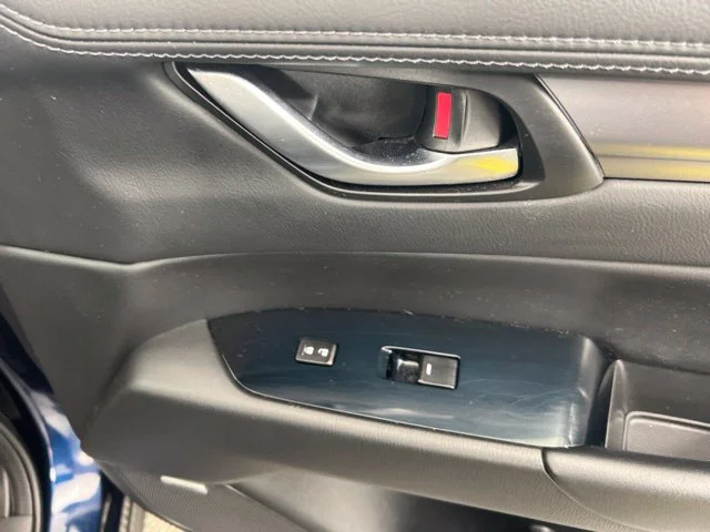 Used 2018 Blue Mazda Touring image 26