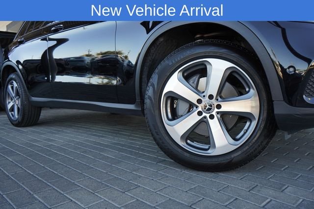 Used 2021  Mercedes-Benz GLC 300 image 9