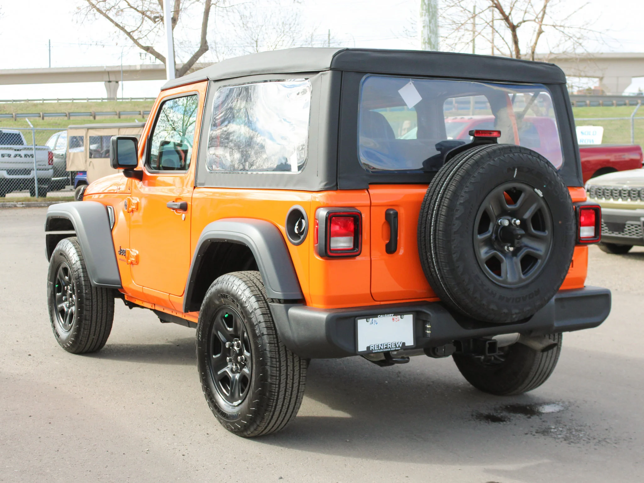 Certified Used 2025 joose Jeep Sport* 2 Door | Trailer Tow Group | Apple CarPlay | Backup Camera | Skid Plates | 12.3?inch display image 14