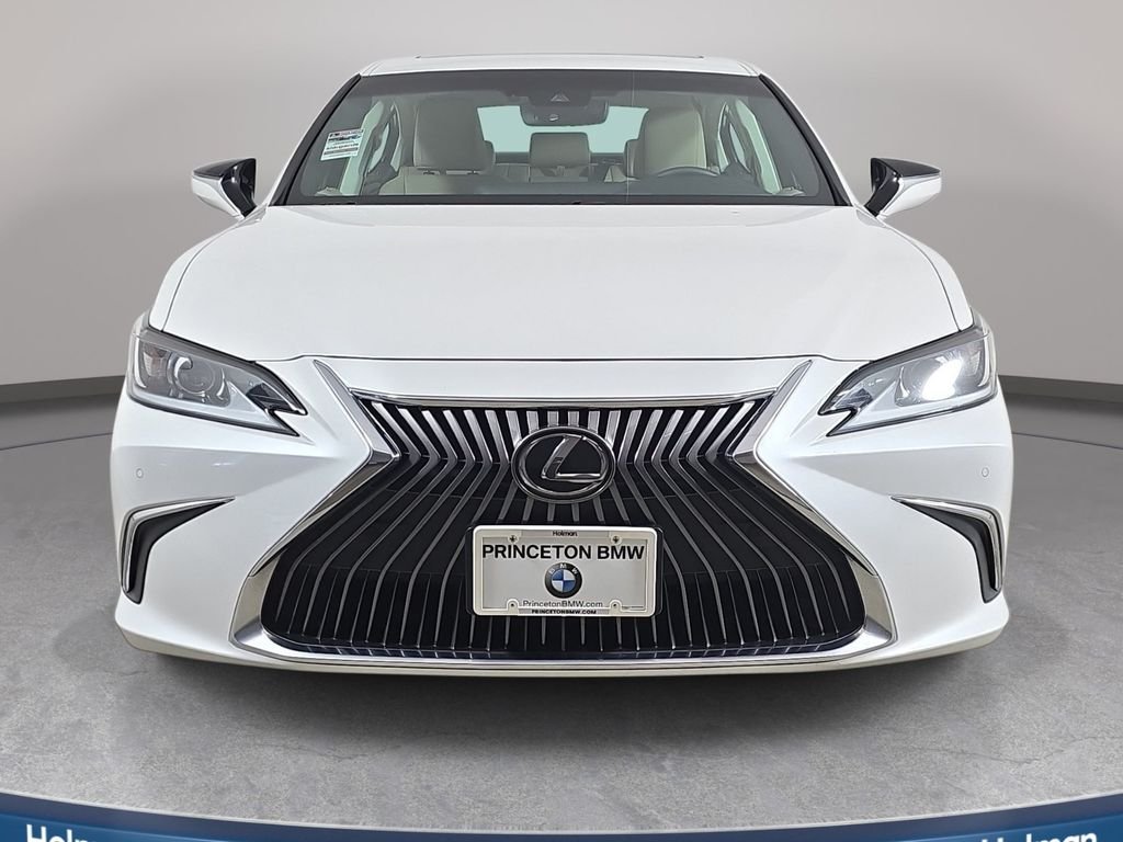 Used 2020 White Pearl Lexus 350 image 3