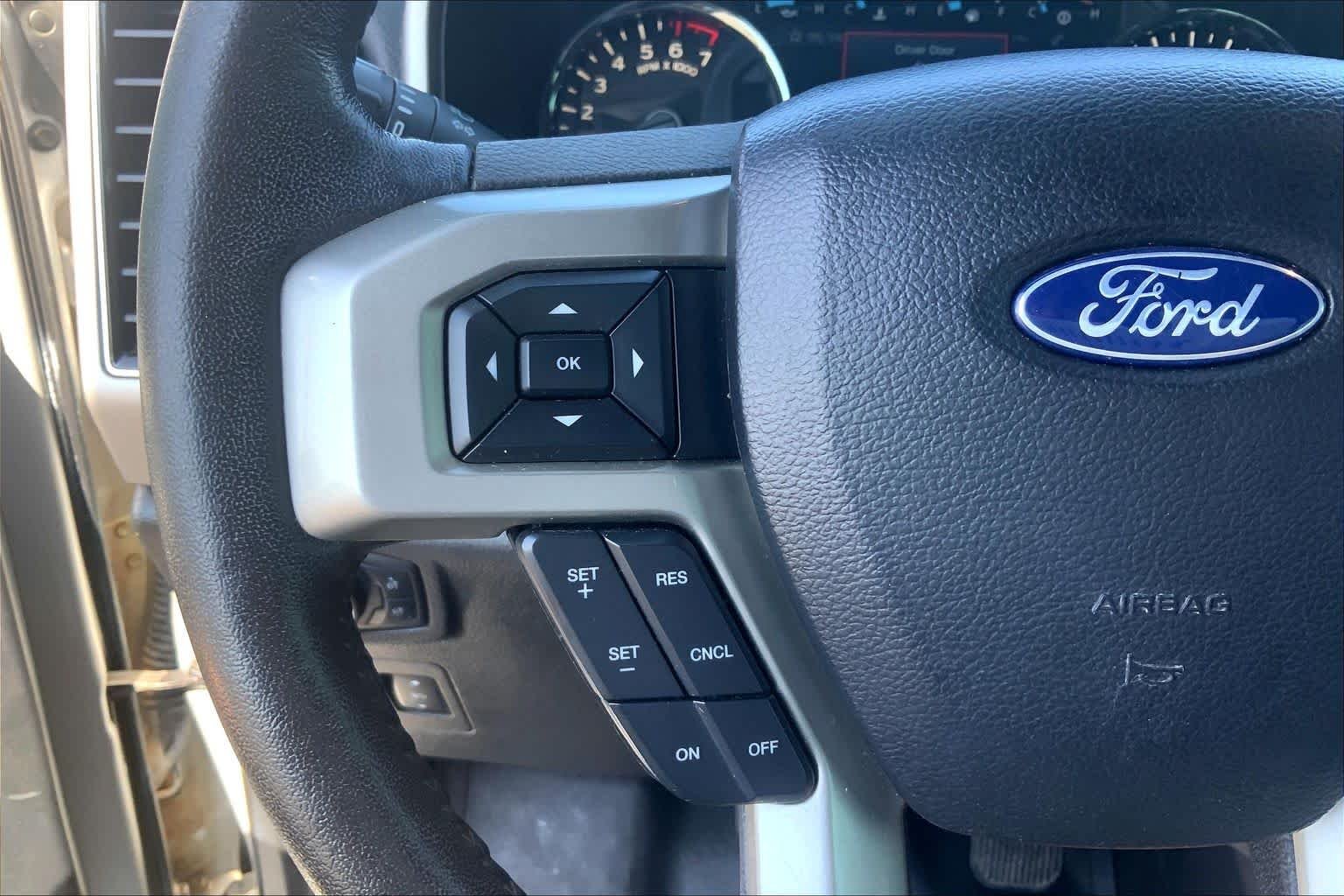 Used 2019 Ingot Silver Ford LARIAT image 24