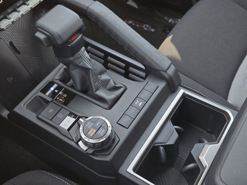 2025 Toyota 4Runner TRD Off-Road - Photo 15