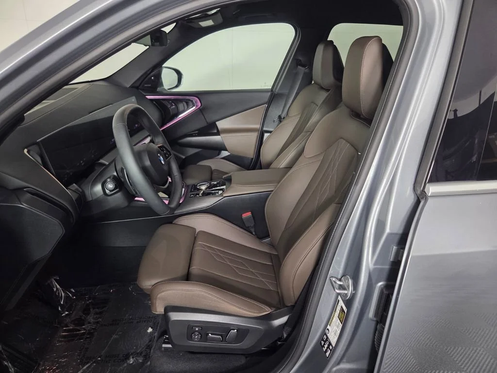 Used 2025 Skyscraper Gray Metallic BMW 30 xDrive image 10