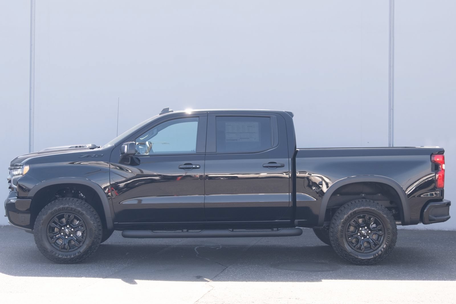 2026 Chevrolet Silverado 1500 ZR2 - Photo 32