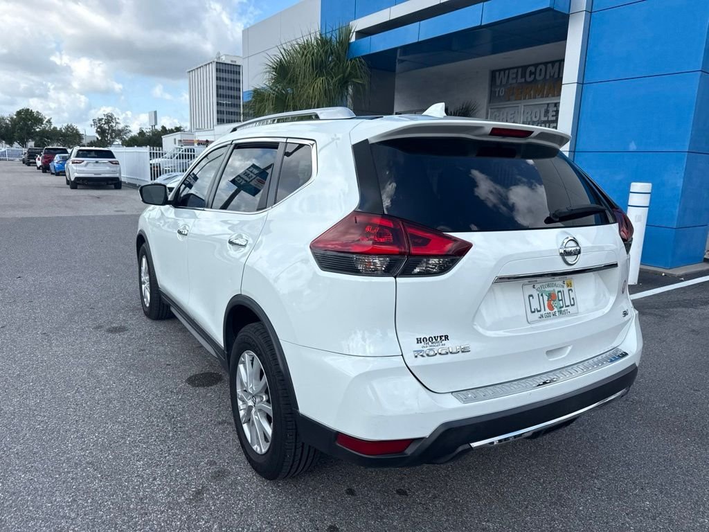 Used 2018 White Nissan SV image 8