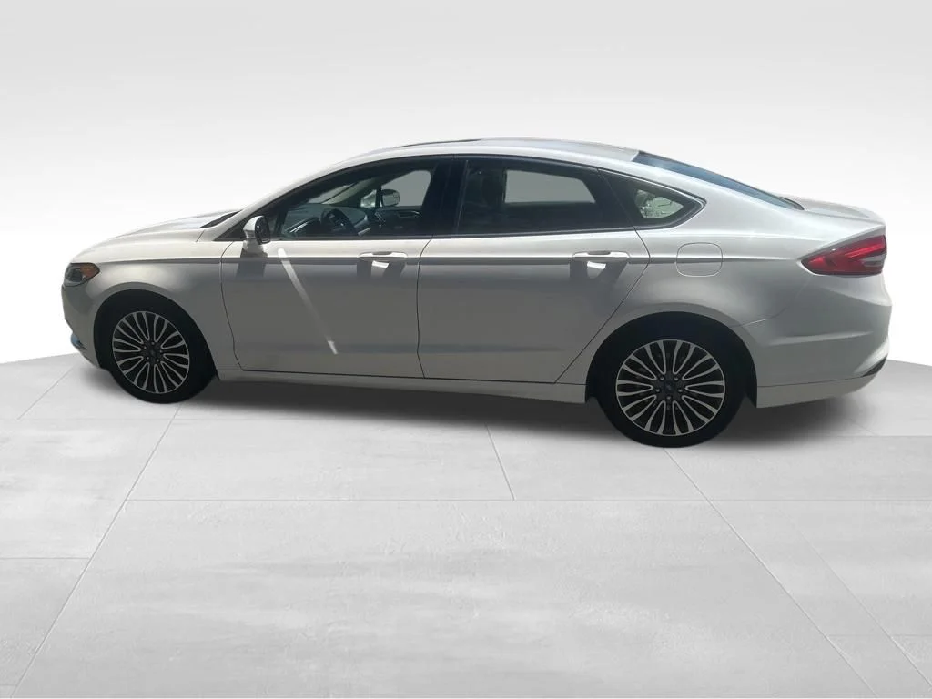 Used 2017 White Ford SE image 12