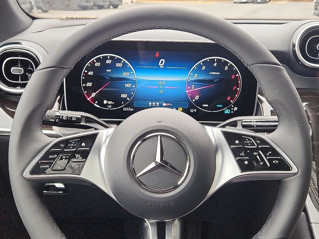 Used 2026 Polar White Mercedes-Benz GLC 300 image 13