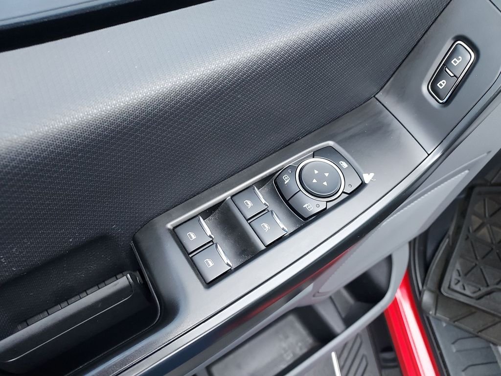 Used 2023 Red Ford XL image 19