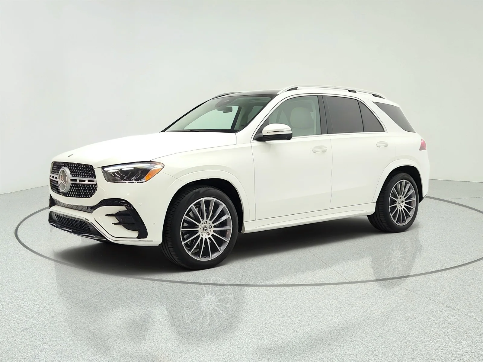 Certified Used 2024 Polar White Mercedes-Benz GLE 350 4MATIC® SUV image 1