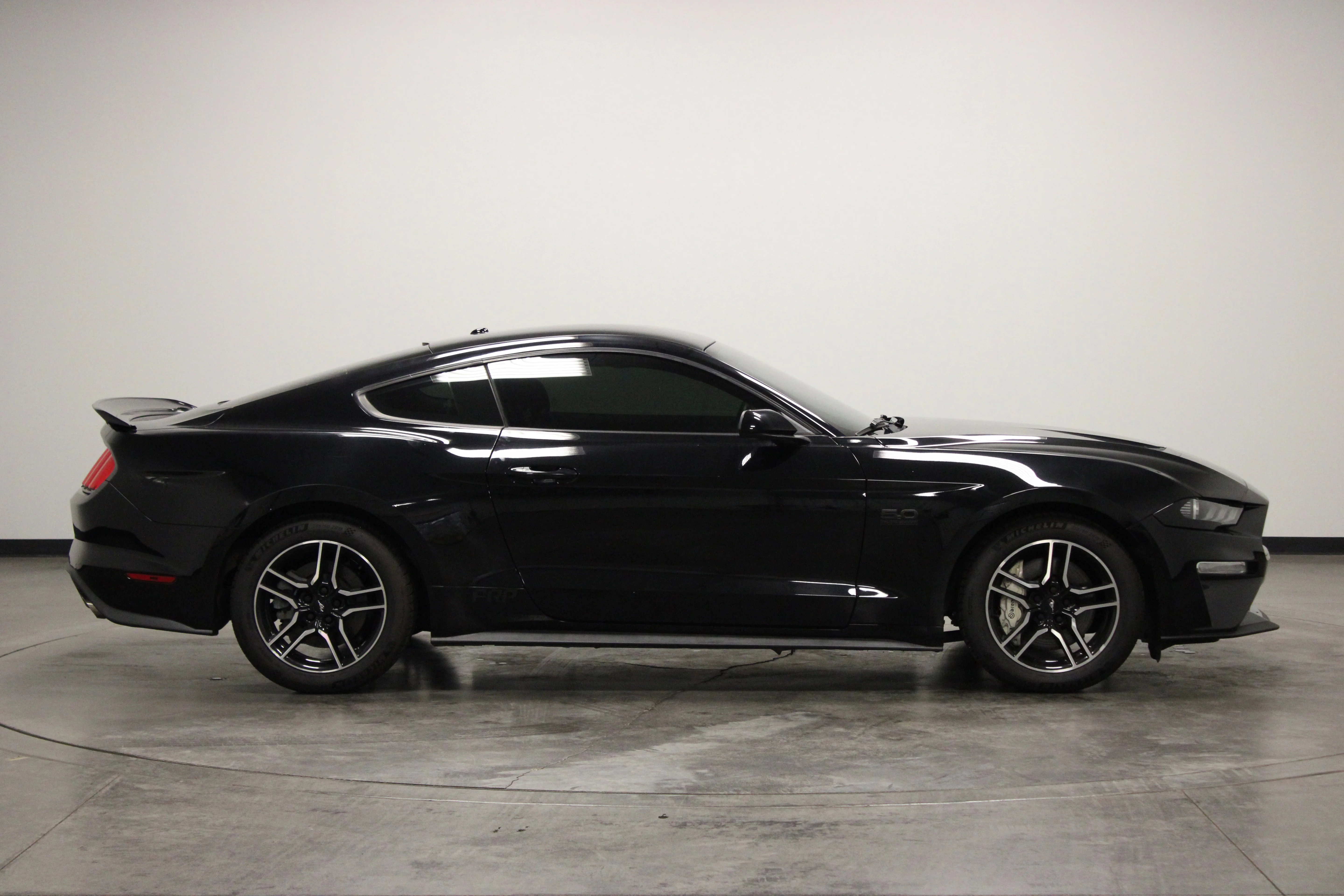 Used 2019 Shadow Black Ford GT image 9