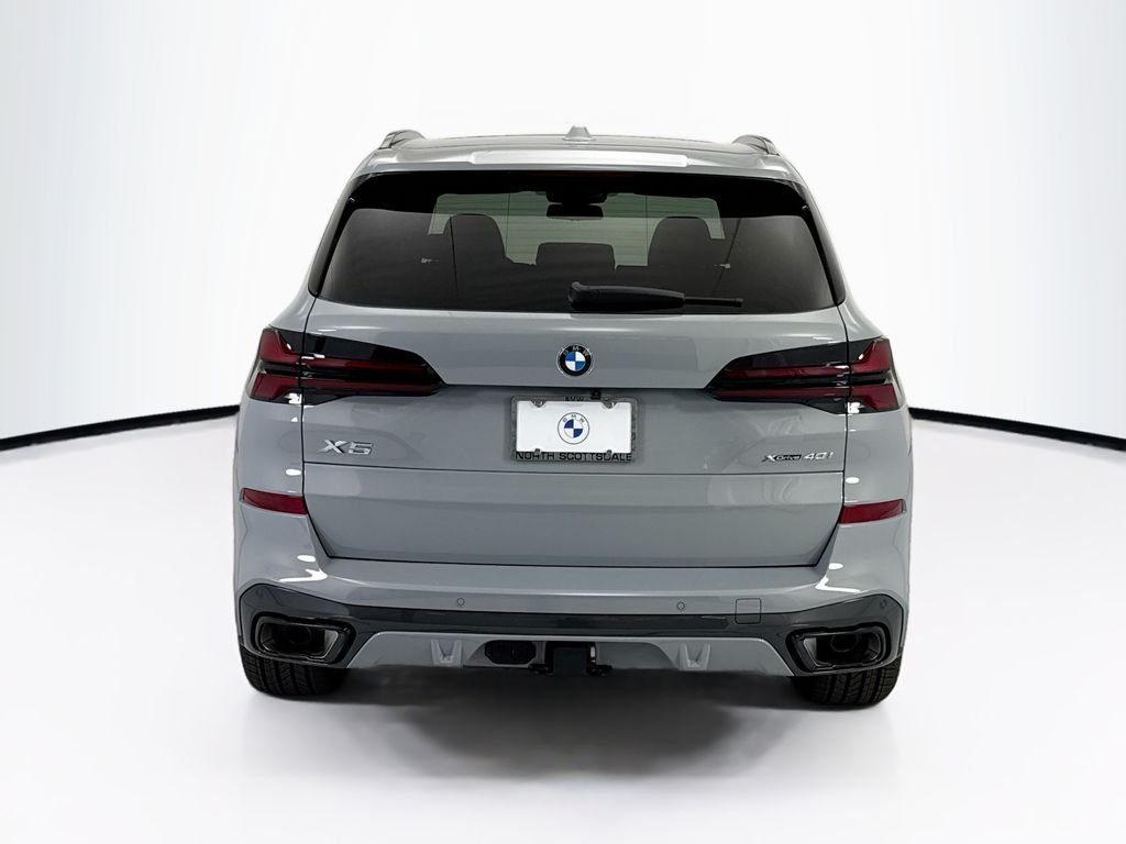 New 2026 Gray Metallic BMW xDrive40i image 6