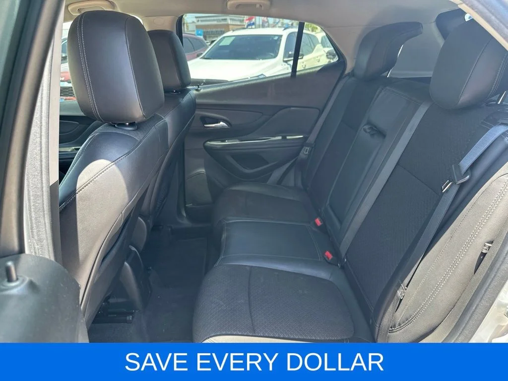 Used 2020 Silver Buick Preferred image 18