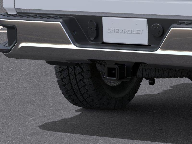 New 2026 Summit White Chevrolet WT image 14