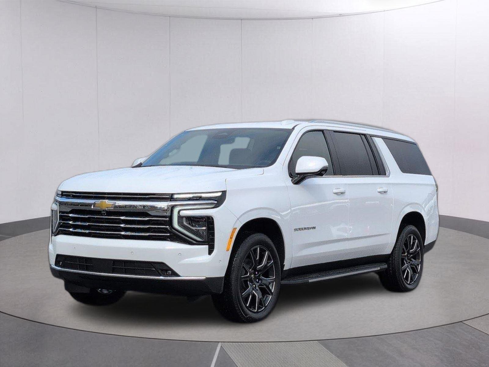 2026 Chevrolet Suburban LT - Photo 6