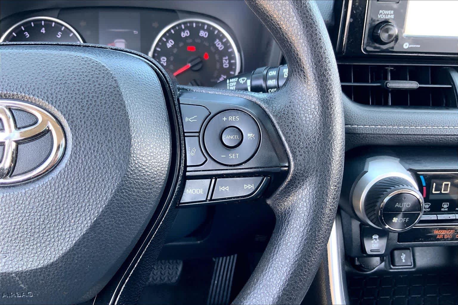 Used 2020 Midnight Black Metallic Toyota XLE image 24