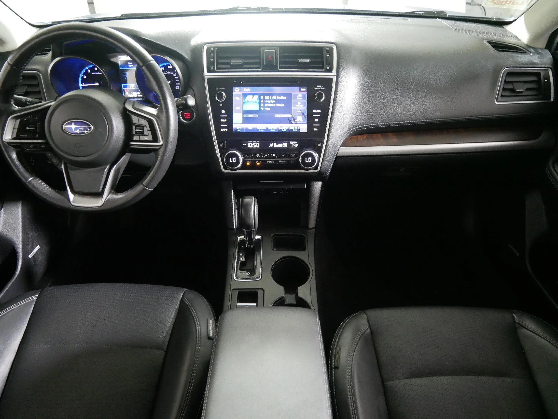 Used 2019 Abyss Blue Pearl Subaru Limited image 10