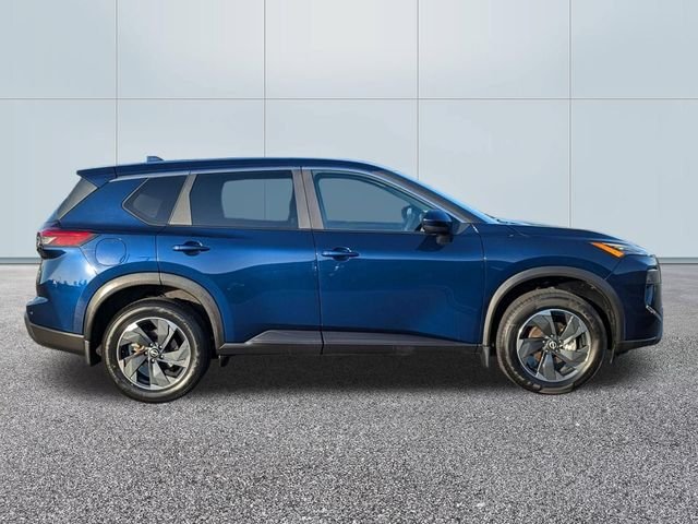 Used 2024 Deep Ocean Blue Nissan SV image 5