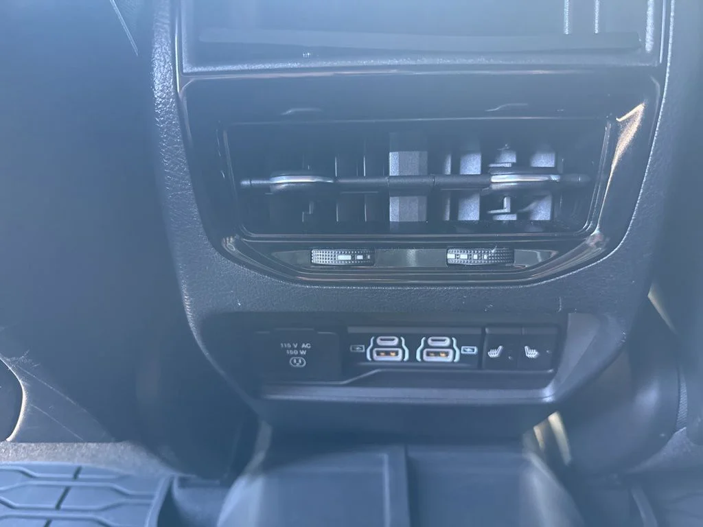 Used 2022 White Jeep Trailhawk 4xe image 13