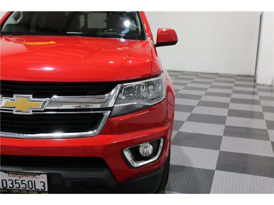 Used 2019 Red Hot Chevrolet 2WD LT image 8