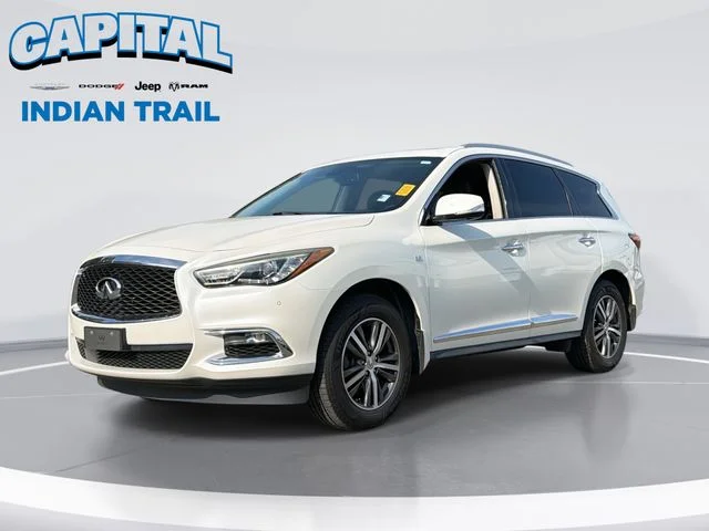Used 2017 White INFINITI Base image 1