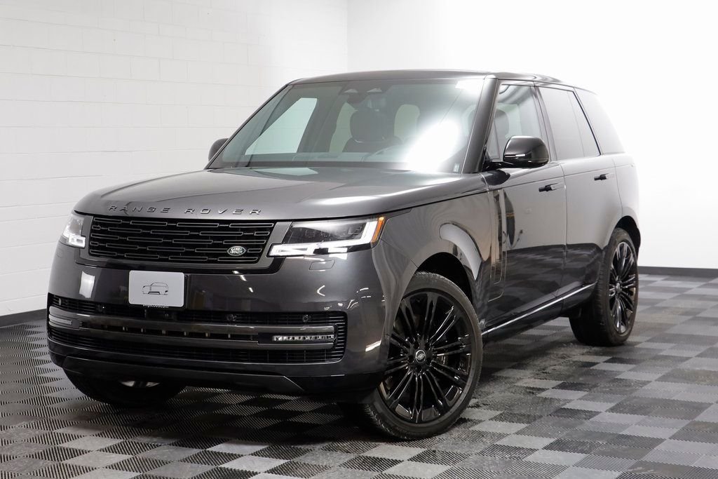2025 Land Rover Range Rover SE