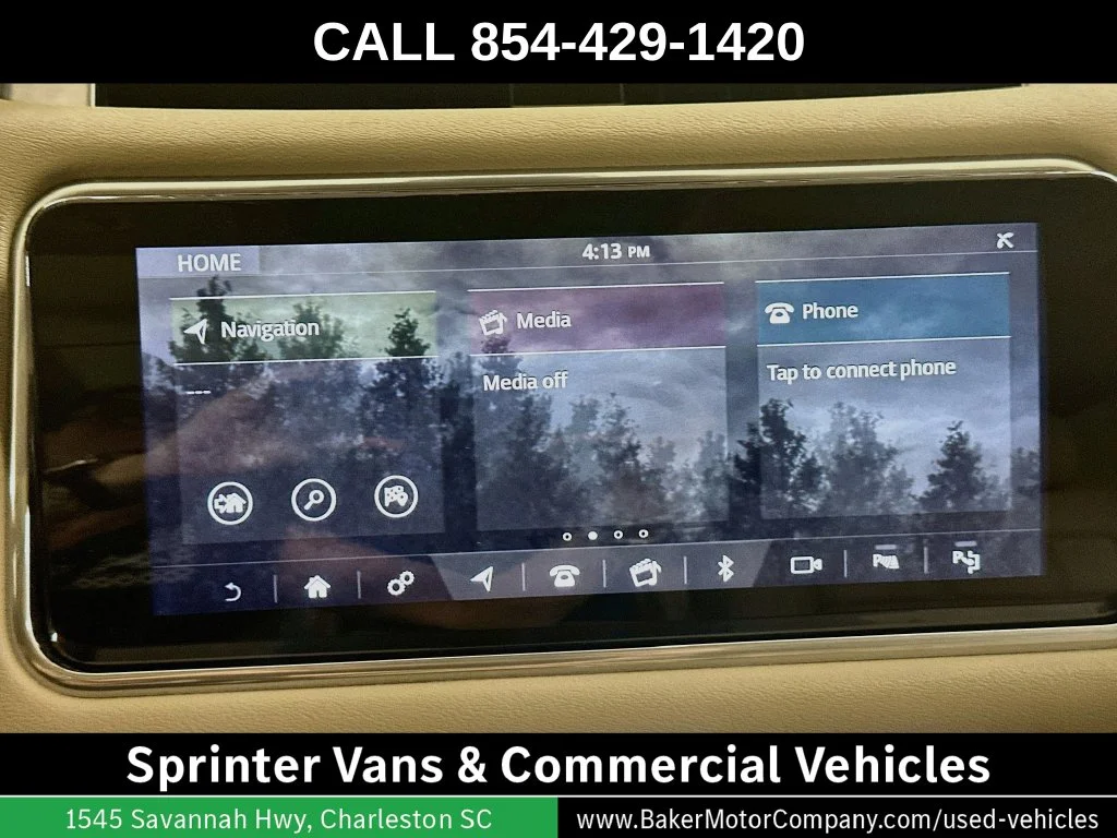 Used 2019 Firenze Red Metallic Land Rover HSE image 16