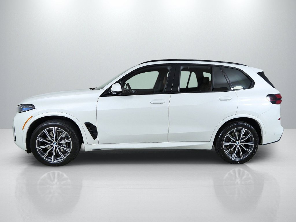 Certified Used 2025 Mineral White Metallic BMW xDrive40i image 18