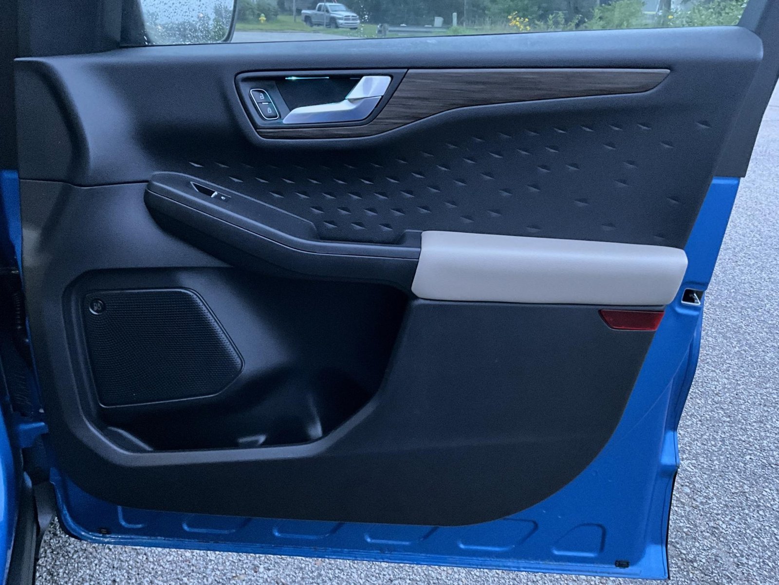 Used 2020 Blue Ford Titanium image 19