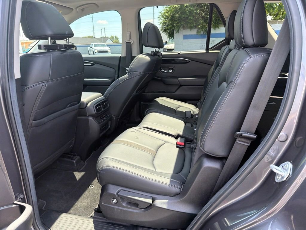 2025 Honda Pilot Touring - Photo 19