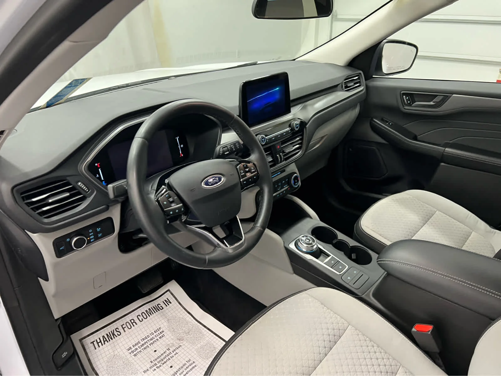 Used 2023 Oxford White Ford Active image 16