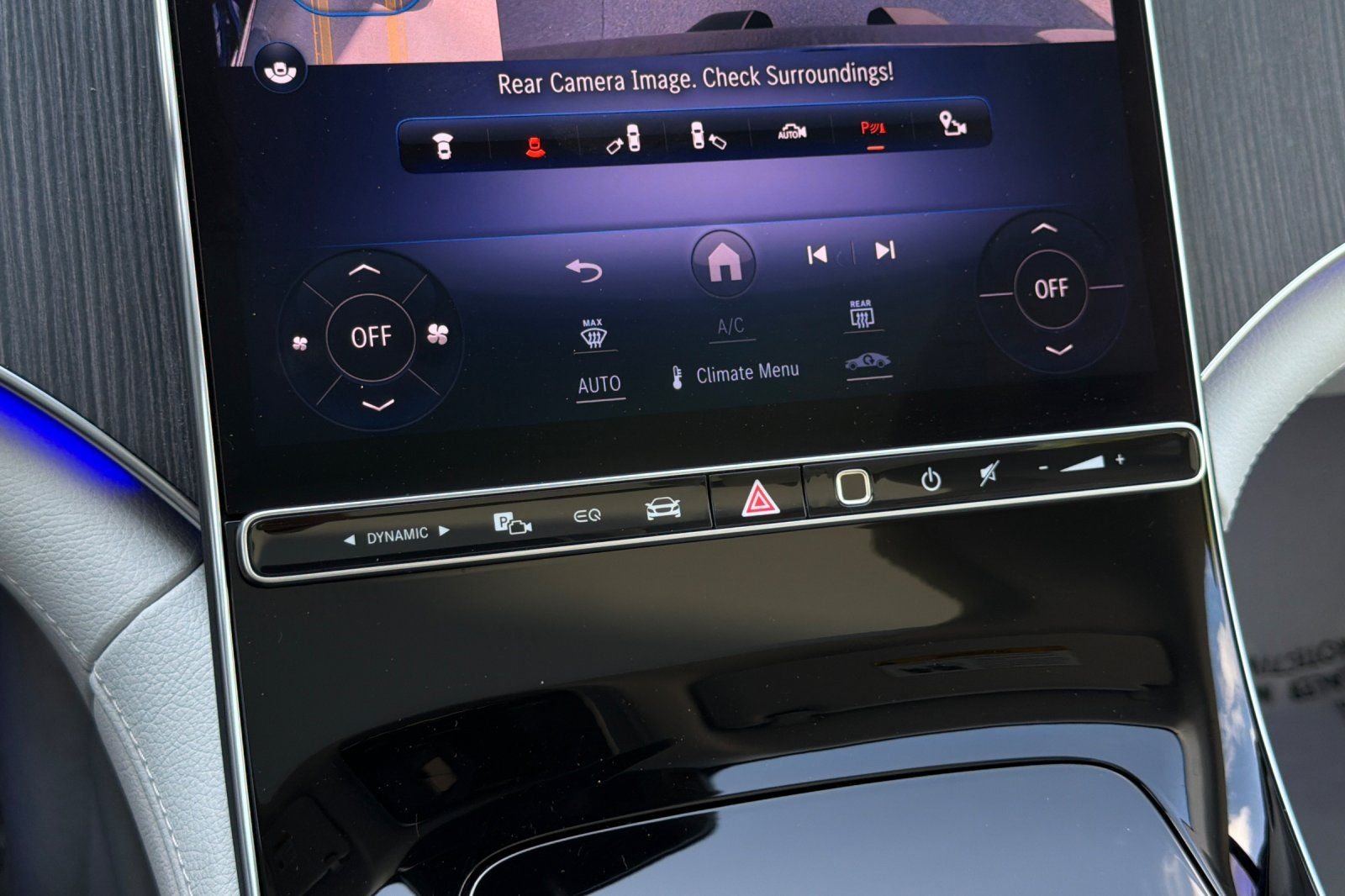 Used 2023 Blue Mercedes-Benz 500 Sedan image 20